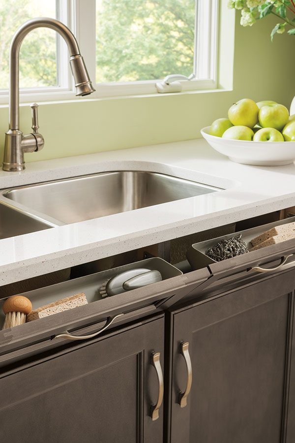 The Pros & Cons of Kitchen Tip-Out Trays
